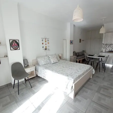 Santorini Sigala 1 Апартаменты Перисса